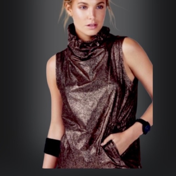 2pc Fabletics Metallic Bronze cowl neck xs tank AND sports bra small-bundle